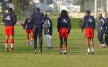 ALGERIE / SENEGAL, LE 5 SEPTEMBRE A BLIDA : Le camp d’entraînement des « Lions » transféré à Paris