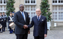 Photos-vidéo : la séance de prise de photos du président Macky Sall à Matignon