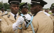 Gbagbo hier aux policiers a l`Ecole de Police: “Je ne veux plus de voleurs, de bandits et racketteurs dans vos rangs”