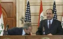 [ PHOTOS ] AGRESSION DE BUSH EN IRAK: Les images de l'incident