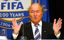 Le Mondial 2010 aura bel et bien lieu en Afrique du Sud, assure Sepp Blatter