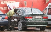 Laveur de voitures: Un boulot qui n’a pas la côte à Dakar