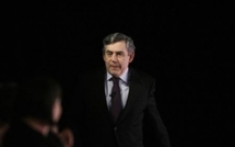 Gordon Brown annonce son remaniement dans la tourmente