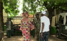 Arrêt sur image: Avant la traversée du ferry gambien, Me Aissata Tall Sall a salué la présence de la MICEGA, les soldats de la CEDEAO, en Gambie