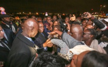 Visite du Président Macky Sall à Paris: Un bain de foule impressionnant à son accueil, l’opposition s’efface (images)