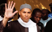 Décès d’Ousmane Tanor Dieng - Karim Wade sur Ousmane Tanor Dieng : « Je garderai de lui le souvenir d’un homme courtois, humble, mais intransigeant dans la défense de ses convictions socialistes »