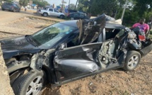 Accident spectaculaire à Thiès: Un train réduit en tas de ferraille une voiture, sans faire de victime