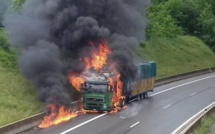 Commune de Diass : un camion en feu sème la panique, puis « contamine » un autre camion