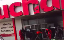 Vandalisme en Banlieue : coffrés, 9 autres jeunes s’ajoutent à la liste des casseurs de Auchan Mbao