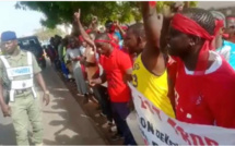 Thiès: L'APR "authentique" attend Macky Sall avec des brassards rouges et descend le Rewmi