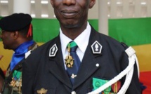 Colonel Abdoulaye Aziz Ndaw : "L'Etat m'a envoyé en exil pour m'enterrer" 