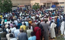 Levée de corps de Oustaz Ahmed Bâ à l’hôpital Dalal Diam : Une foule immense rend hommage à un grand homme...